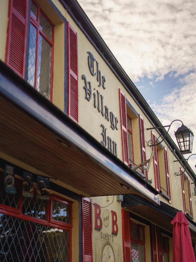 The Village Inn Bohola エクステリア 写真